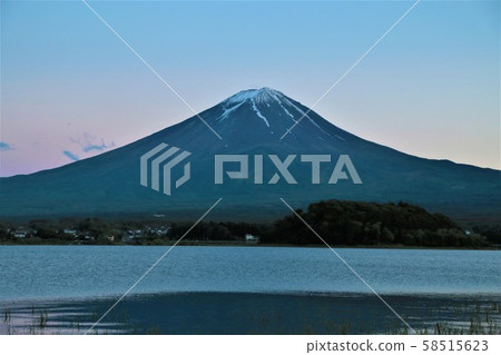 Lake Kawaguchi and Mount Fuji (Mr. Fuji from Lake Kawaguchi) 58515623