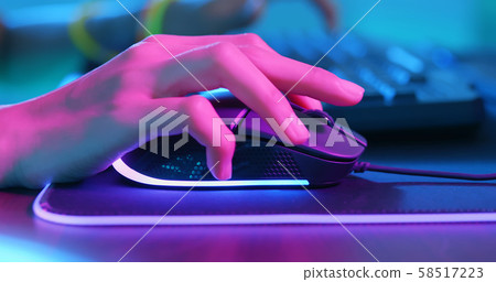 cyber sport gamer click mouse 58517223