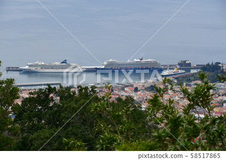 Portuguese territory, Madeira, Funchal, cruise ship 58517865