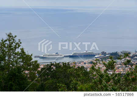 Portuguese territory, Madeira, Funchal, cruise ship 58517866