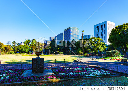 Urban Autumn Image Landscape Urban Landscape Japan Tokyo Hibiya Marunouchi Autumn Winter Blue Sky Park Building 58519804