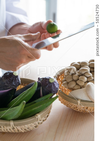 準備蔬菜 58524730