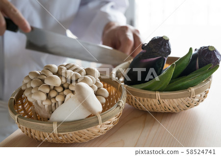 準備蔬菜 58524741