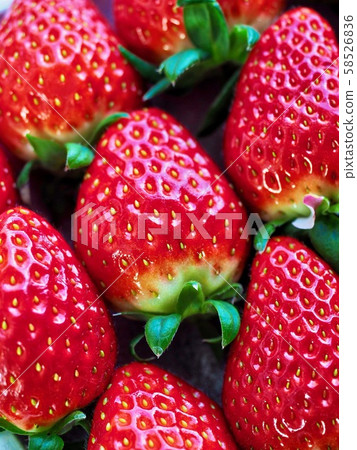 Korean fresh organic fruit strawberry 58526836
