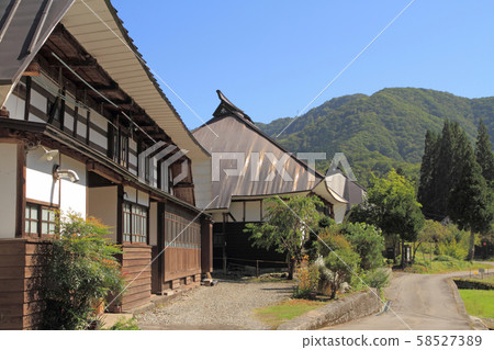 白馬村的秋天青尾村 58527389
