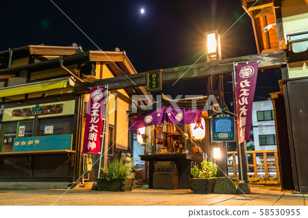 《長野縣》夜間的水手街/購物街 58530955