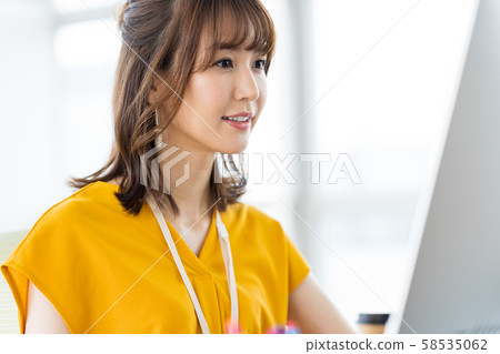 Business woman, office, personal computer Business woman, office, personal computer 58535062
