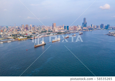 臺灣高雄旗津港灣景色Asia Kaohsiung Qijin Bay Landscape 58535265