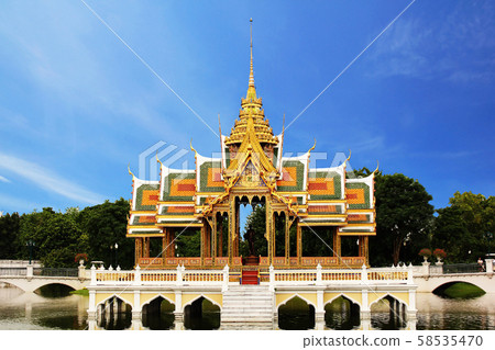 Thai Pavilion in the middle of the water 58535470