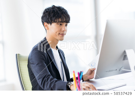 Businessman, office 58537429