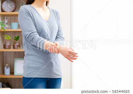 女性人類人物 58544085