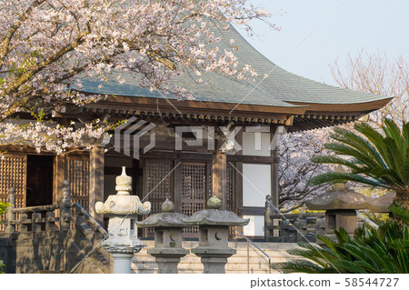 一座寺廟 一座寺廟 58544727