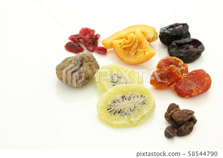  Dried fruit 58544790