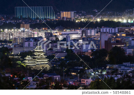 <長野縣>松本市中心的夜景 58548861