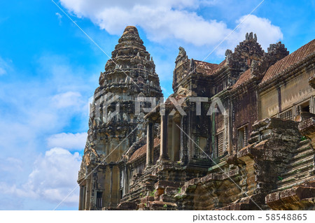 Angkor Wat third corridor 58548865