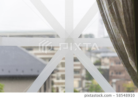 Curing tape Typhoon Disaster prevention Mitigation Prevention of scattering Curing tape Typhoon Disaster prevention Mitigation Prevention of scattering 58548910