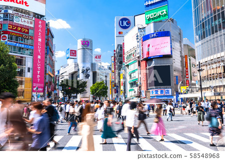“東京”澀谷站前廣場,爭奪路口 “東京”澀谷站前廣場,爭奪路口 58548968