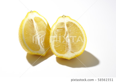 Half lemon 58561551