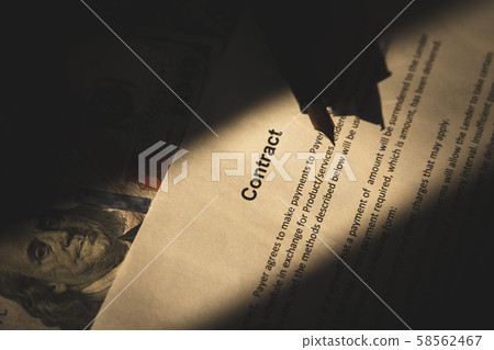 金融合同的形象 58562467