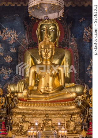 Wat Ratchanatdaram and Loha Prasat (iron castle) 58563013