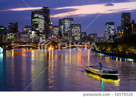 Evening view of Okawa from Tenmabashi, Chuo-ku, Osaka Evening view of Okawa from Tenmabashi, Chuo-ku, Osaka 58570526