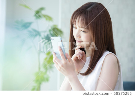 Beauty smartphone smartphone mobile phone 58575295