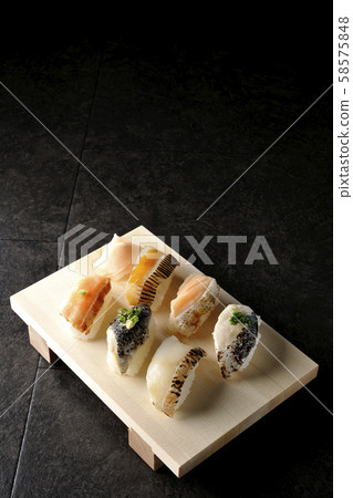 Nigiri Nigiri Sushi 58575848