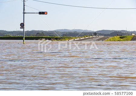 Flooded Road Intersection Typhoon 19 2019 58577100