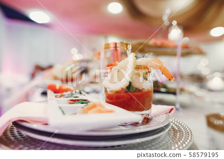 Elegant wedding dishes Elegant wedding dishes 58579195
