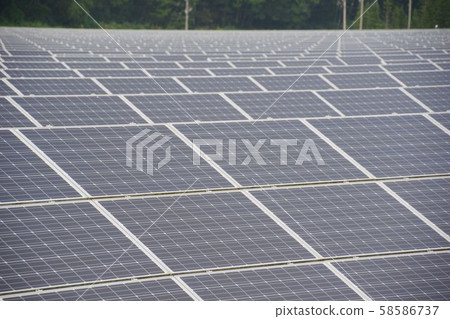 企業形象:巨型太陽能發電廠太陽能板 企業形象:巨型太陽能發電廠太陽能板 58586737