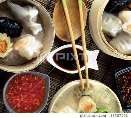 Dim Sum in Bamboo Bowls 58587992