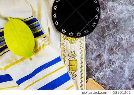 Jewish festival of Sukkot the traditional symbols Jewish festival of Sukkot the traditional symbols 58591201