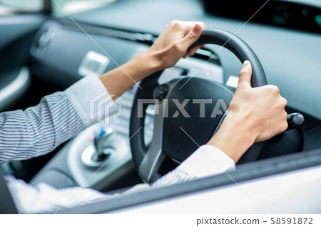 男人做安全帶 58591872