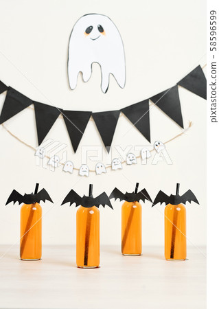 Halloween party decoration 58596599