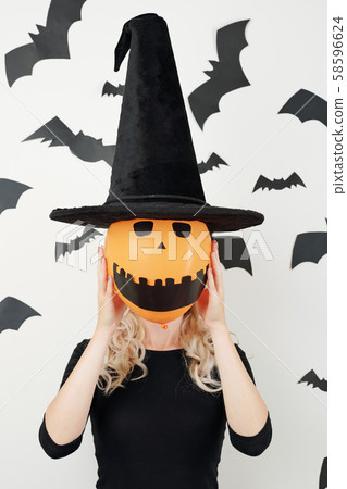 Scary Halloween costume Scary Halloween costume 58596624