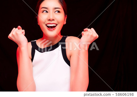 女性生意 58606198