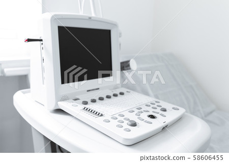 Device for ultrasound diagnostics in the white 58606455