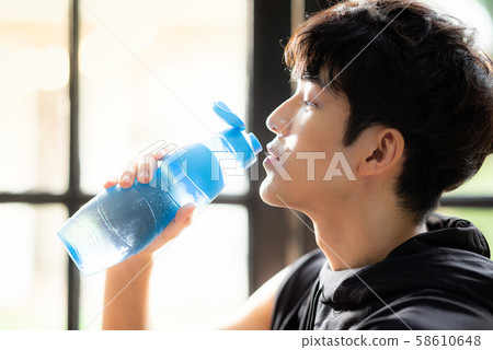 Men sportswear 58610648