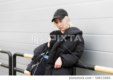 Fashionable young beautiful model girl Fashionable young beautiful model girl 58613860