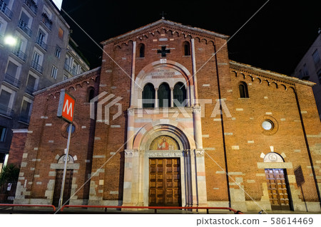 Milan San Babila Church Night View 58614469