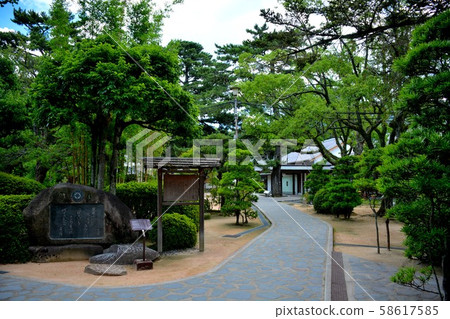 Look at the approach from the monument of Yujiro Yoshida in the precincts of Yamaguchi, Sakai, Matsushita Village Juku, and Shoin Shrine (3) 58617585