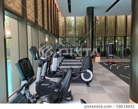 豪華健身俱樂部 58618691