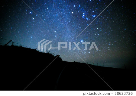 《Shikoku Karst, Ehime Prefecture》 The starry sky of Shikoku Karst and the great winter triangle 58623726