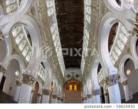Church of Santa Maria la Blanca 58624910