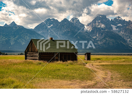 Mormon home by the mountain Mormon home by the mountain 58627132