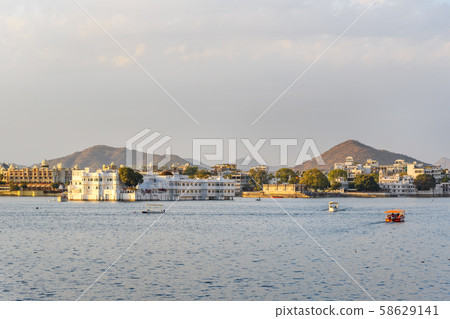 Pichola Lake in Udaipur. India 58629141