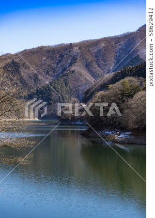 [Lake Okutama] 58629412