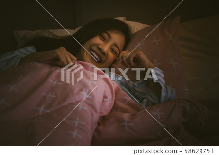 女人的生活方式睡眠 58629751