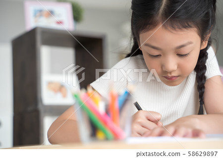 Children lifestyle learning 58629897