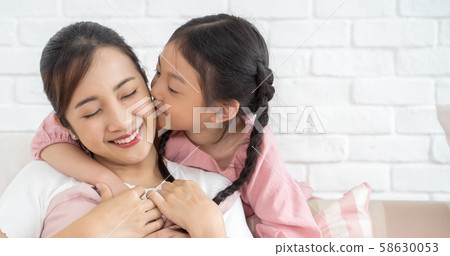 Parent and child lifestyle 58630053